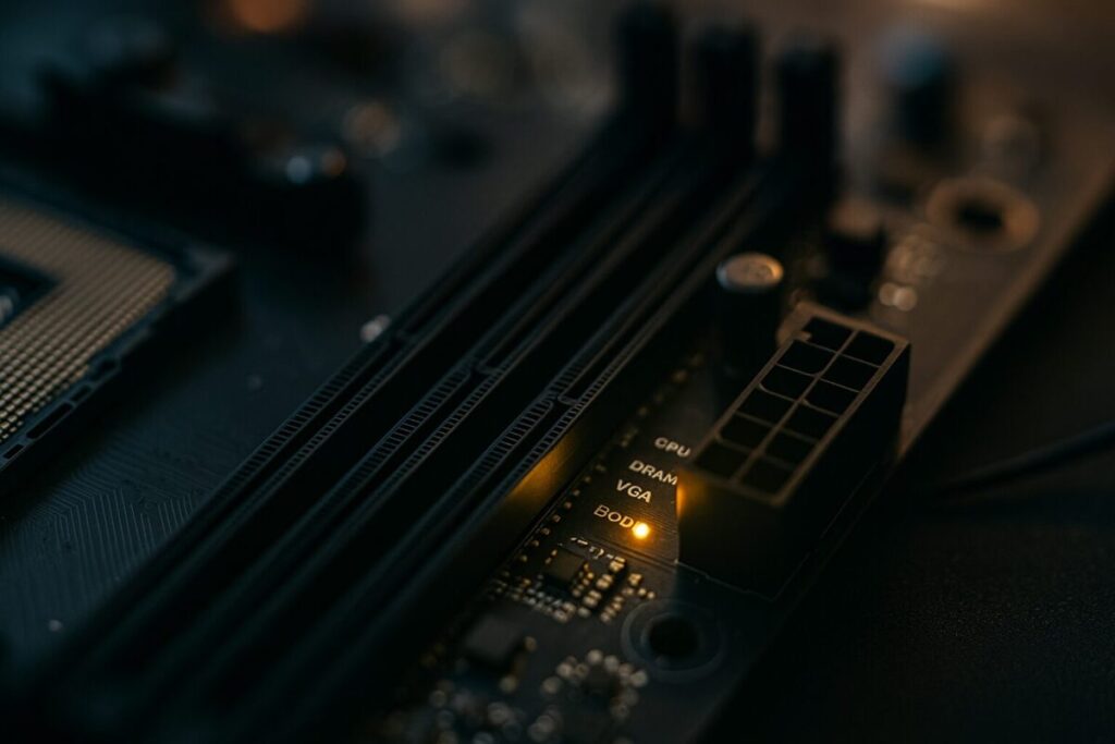 マザーボードのbootランプと黄色の基礎